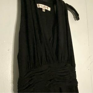 EVAN PICONE Little Black Dress Size 4 Ruched Waist Vneck Cocktail Party